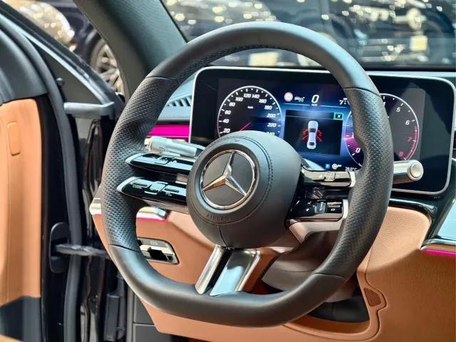 Mercedes-Benz S-Class — Фото автомобиля 22