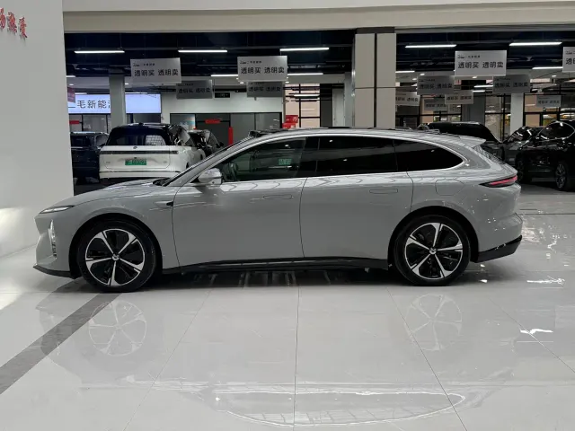 Nio ET5 Touring — Фото автомобиля 7