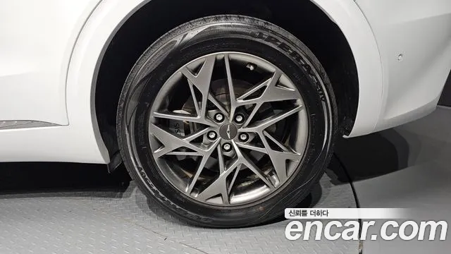 Genesis GV70 — Фото автомобиля 20