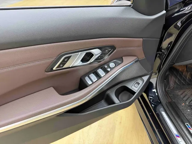 BMW 3 Series — Фото автомобиля 8