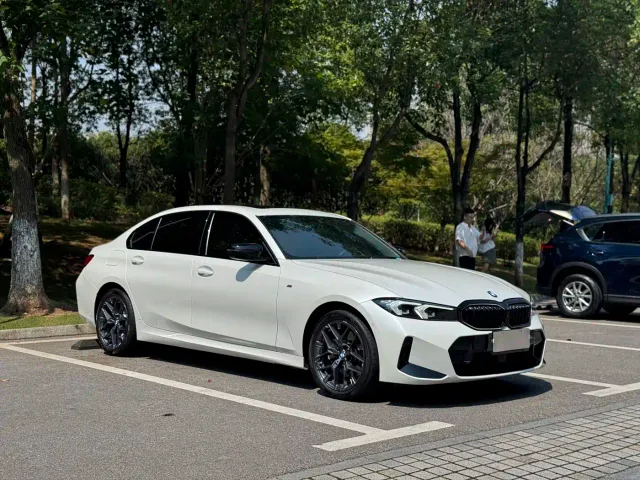 BMW 3 Series — Фото автомобиля 3