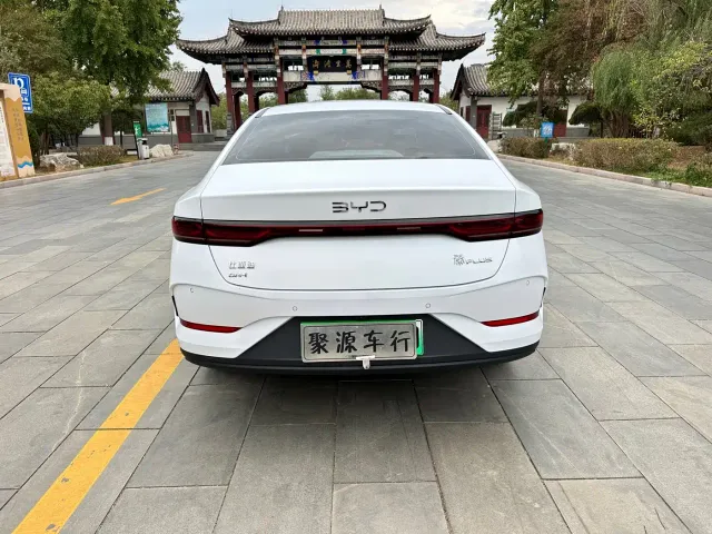 BYD Qin PLUS — Фото автомобиля 6