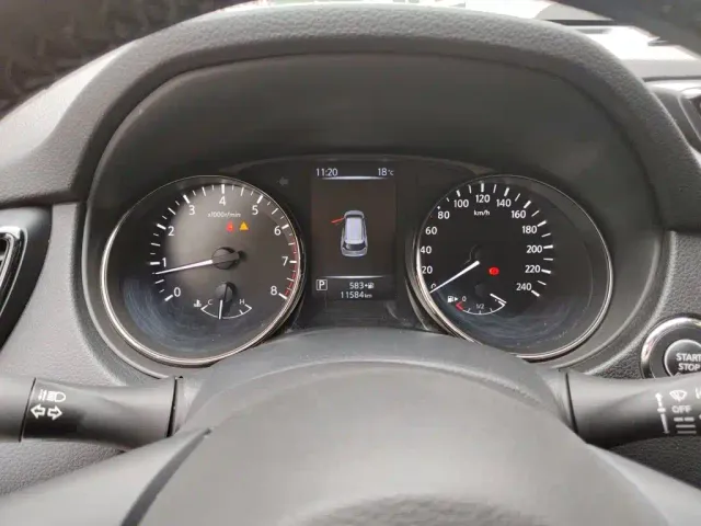 Nissan X-Trail — Фото автомобиля 7