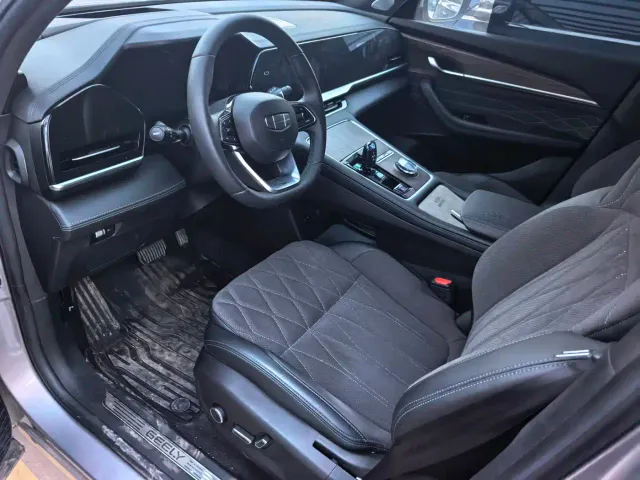 Geely Xingyue L — Фото автомобиля 4
