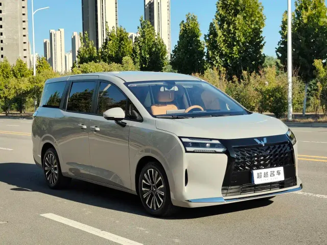 Wuling Starlight 730 — Фото автомобиля 3