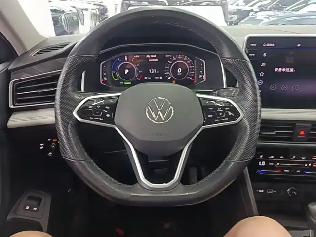 Volkswagen Tiguan L PHEV — Фото автомобиля 10