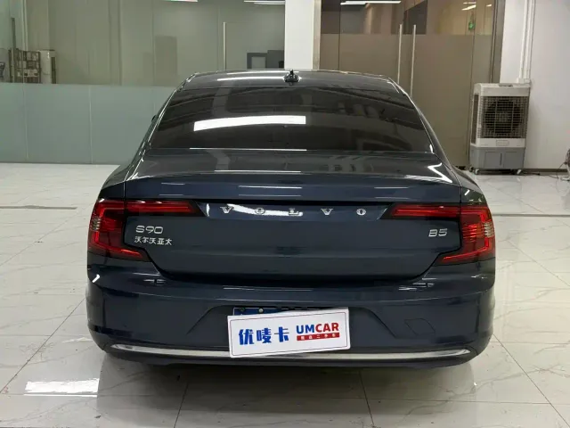 Volvo S90 — Фото автомобиля 5