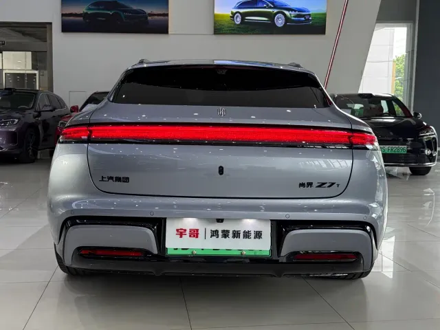 Shangjie Z7T — Фото автомобиля 6