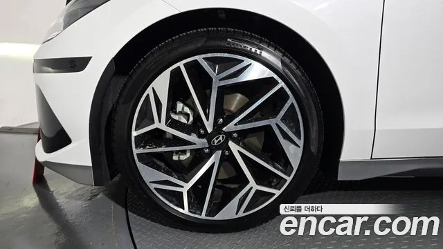 Hyundai Ioniq 6 — Фото автомобиля 5