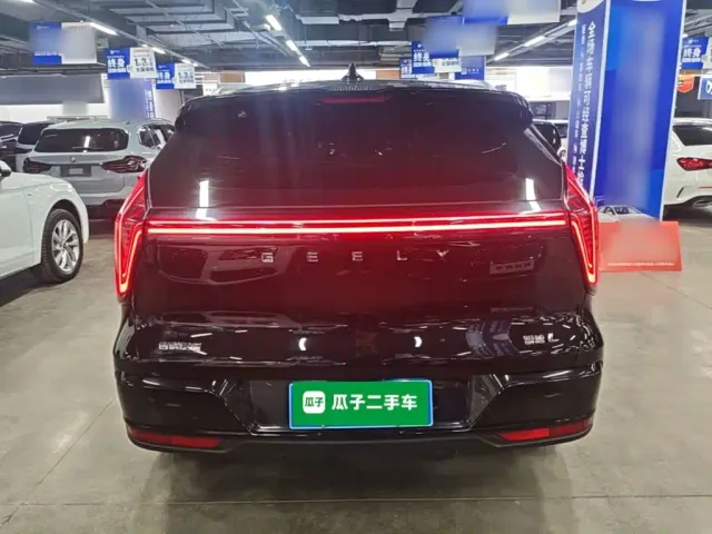 Geely Boyue L — Фото автомобиля 5