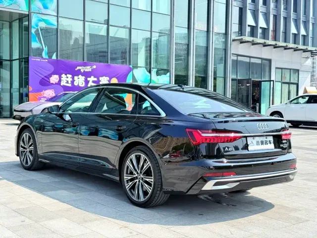 Audi A6L — Фото автомобиля 9
