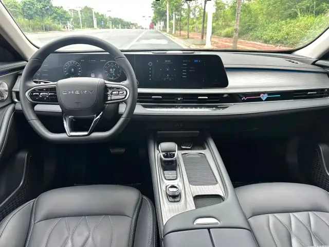 Chery Arrizo 8 — Фото автомобиля 4