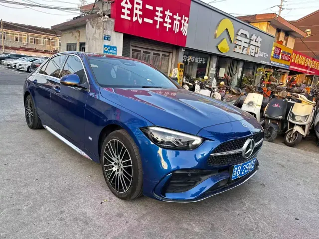 Mercedes-Benz C-Class — Фото автомобиля 3