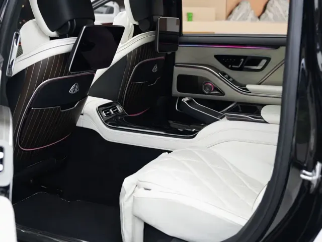 Mercedes-Benz Maybach S-Class — Фото автомобиля 11