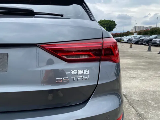 Audi Q3 — Фото автомобиля 21