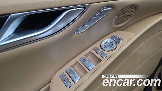 Genesis G80 Бензин 2.5 турбо AWD — Фото автомобиля 12