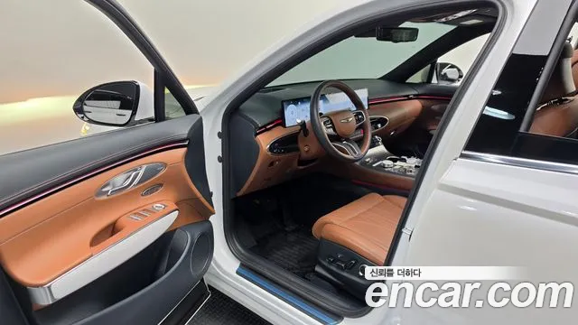 Genesis GV70 — Фото автомобиля 14