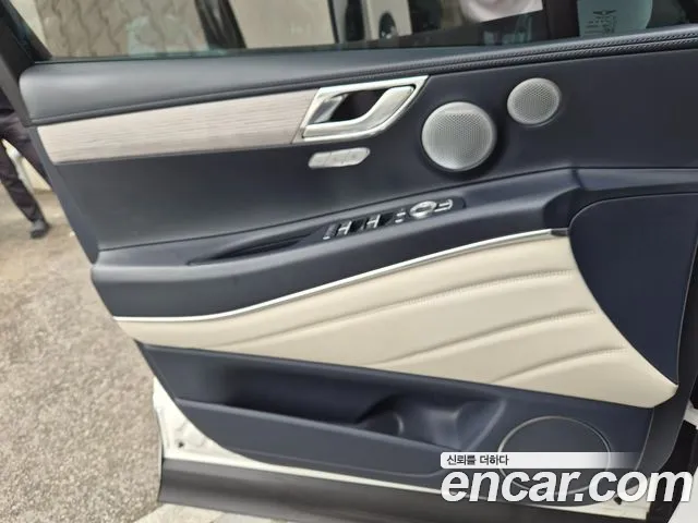 Genesis GV80 — Фото автомобиля 11