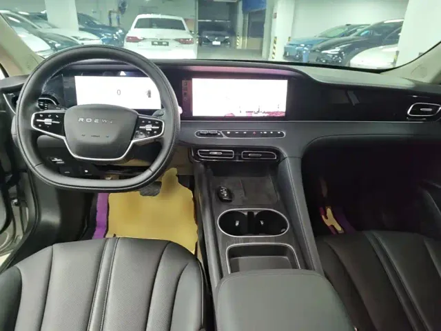 Roewe D7 — Фото автомобиля 9