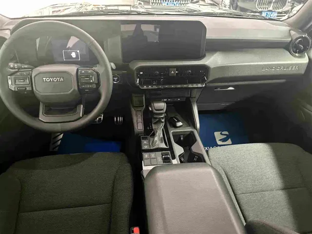 Toyota Prado — Фото автомобиля 15