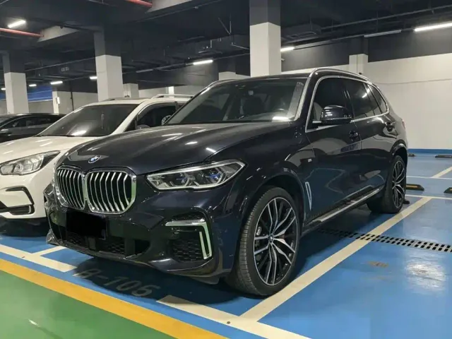 BMW X5 — Фото автомобиля 2