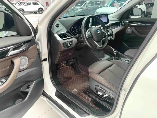 BMW X1 — Фото автомобиля 7