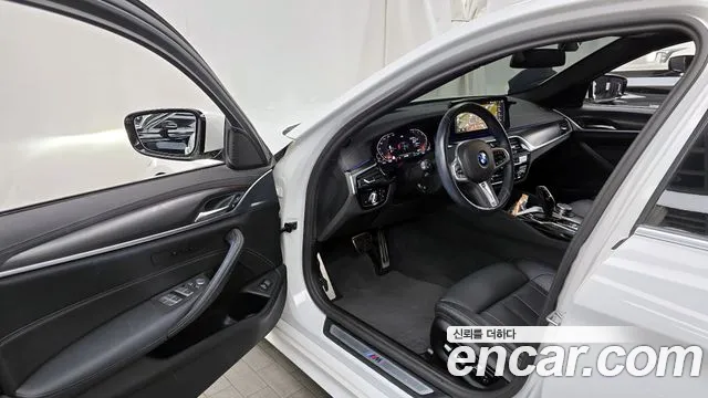 BMW 5-Series — Фото автомобиля 3