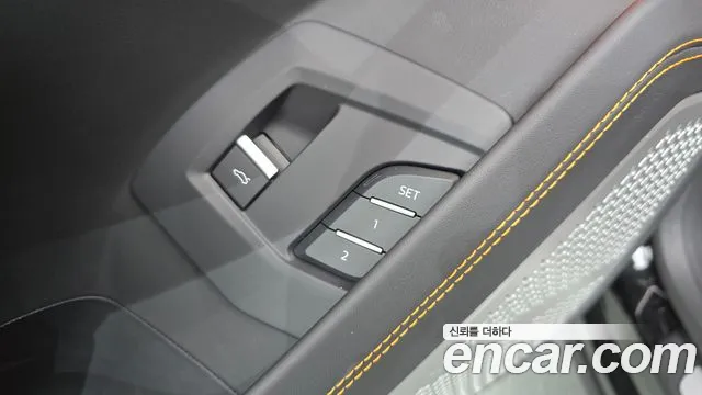 Lamborghini Urus — Фото автомобиля 30