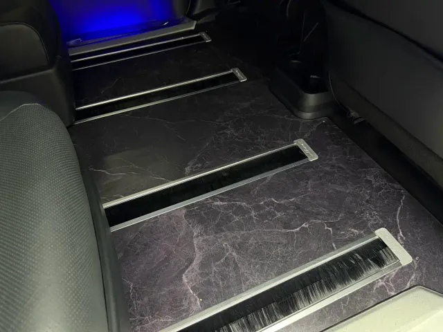 Toyota Granvia — Фото автомобиля 15