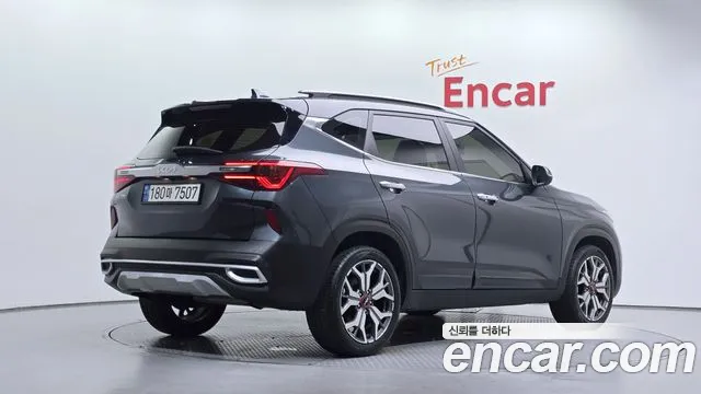 Kia Seltos Seltos Бензин 1.6 турбо 2WD — Фото автомобиля 2