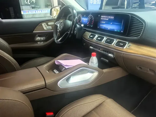 Mercedes-Benz GLS-Class — Фото автомобиля 12