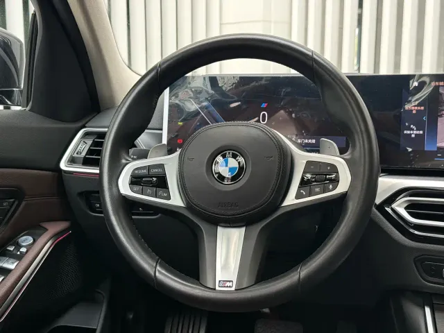 BMW 3 Series — Фото автомобиля 13