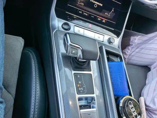 Audi Audi A6L 2023 45 TFSI Premium Selection Dynamic — Фото автомобиля 16