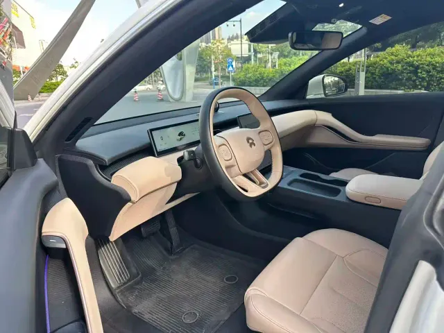 Nio ET5 Touring — Фото автомобиля 10