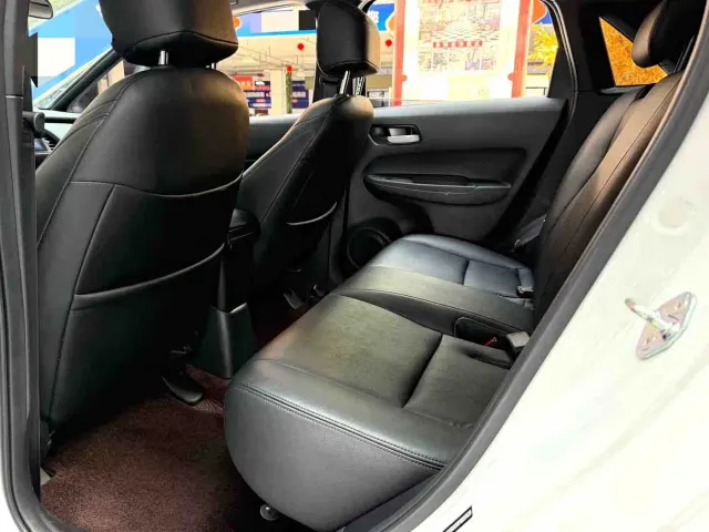 Honda Fit — Фото автомобиля 9