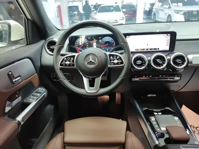 Mercedes-Benz GLB-Class — Фото автомобиля 7