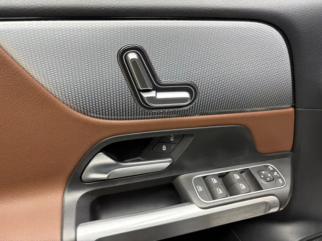 Mercedes-Benz GLB-Class — Фото автомобиля 10