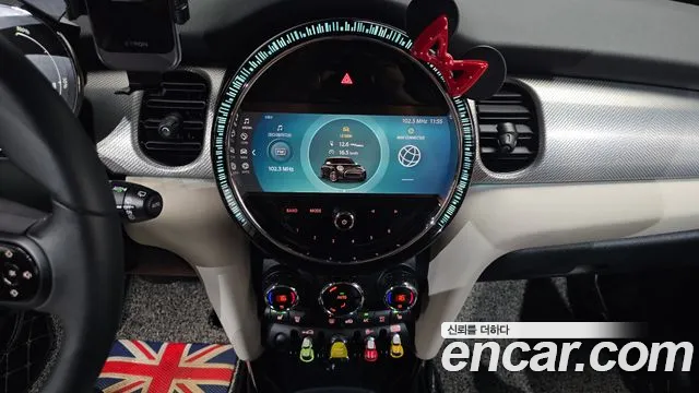 MINI Cooper Cooper Electric — Фото автомобиля 19