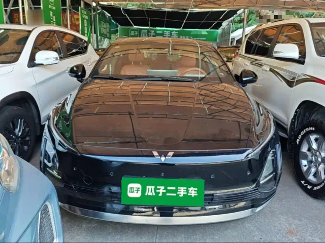 Wuling Starlight — Фото автомобиля 2