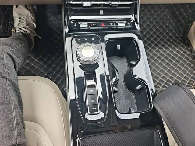 Wuling Starlight — Фото автомобиля 10