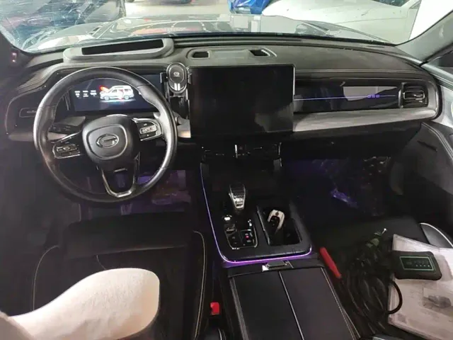 GAC Trumpchi GS8 — Фото автомобиля 9