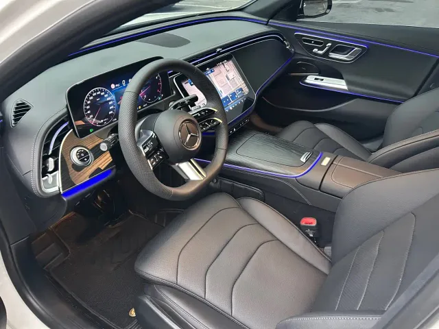 Mercedes-Benz E-Class — Фото автомобиля 8