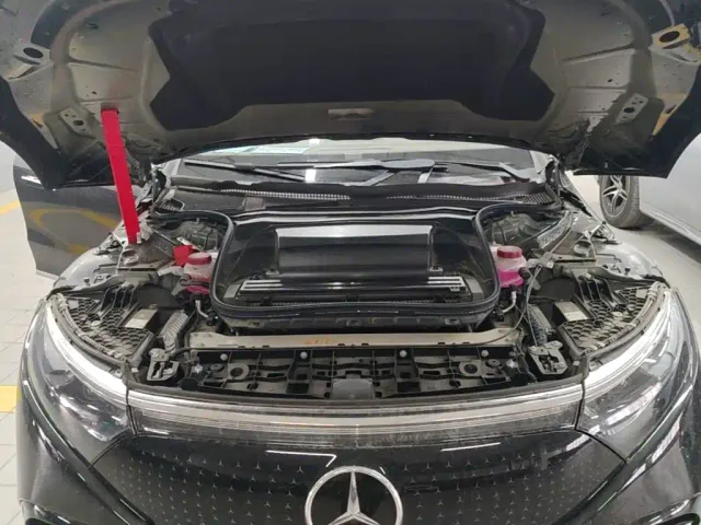 Mercedes-Benz EQS — Фото автомобиля 15