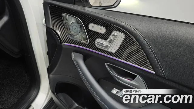 Mercedes-Benz GLE-Class — Фото автомобиля 27