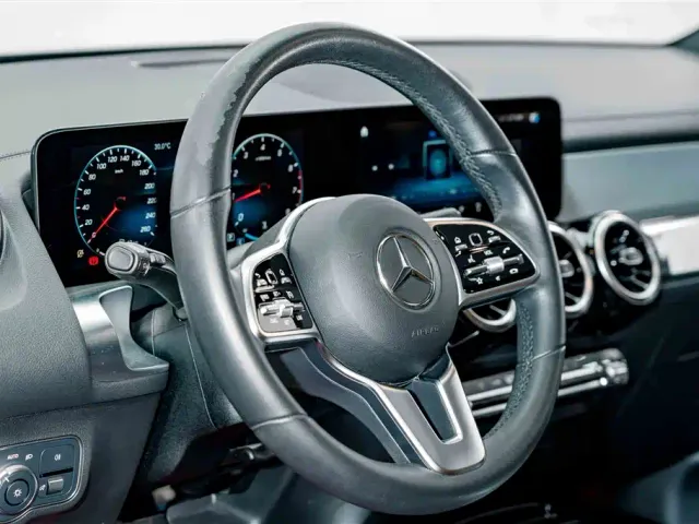 Mercedes-Benz GLB-Class — Фото автомобиля 10