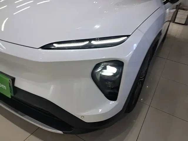 Nio ES7 — Фото автомобиля 23