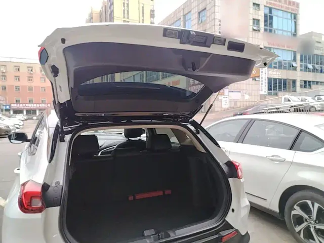Buick Encore — Фото автомобиля 18