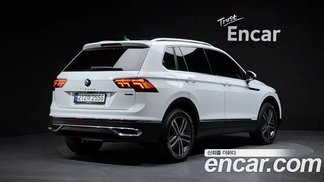 Фотография автомобиля — Volkswagen Tiguan Generation 2