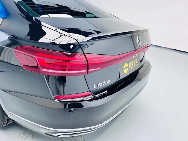 Volkswagen Passat — Фото автомобиля 9