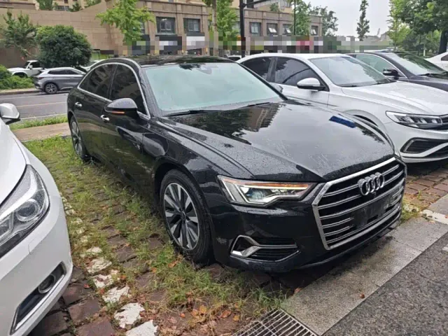 Audi A6L — Фото автомобиля 3